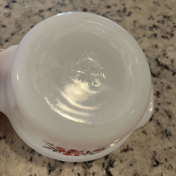 Vintage Pyrex Fire-King Primrose 1 Pint Casserole Dish - Picture 4 of 5